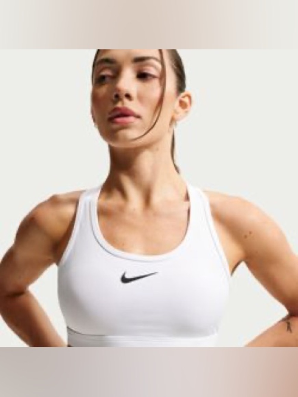 Nike NWT Women's Swoosh Medium Support Padded Sports Bra